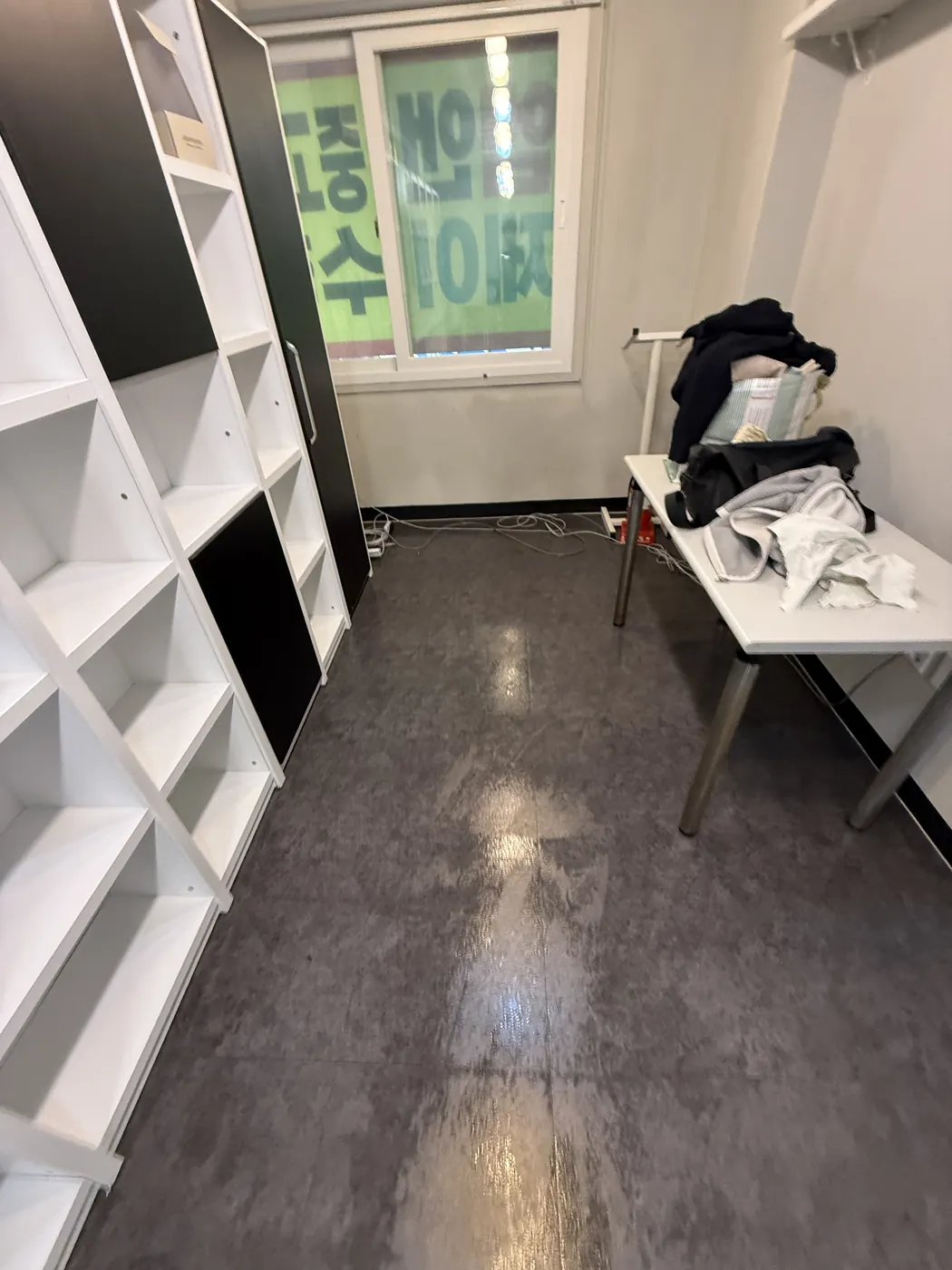 데스크·수납장 정리 — 포일동 학원청소 현장