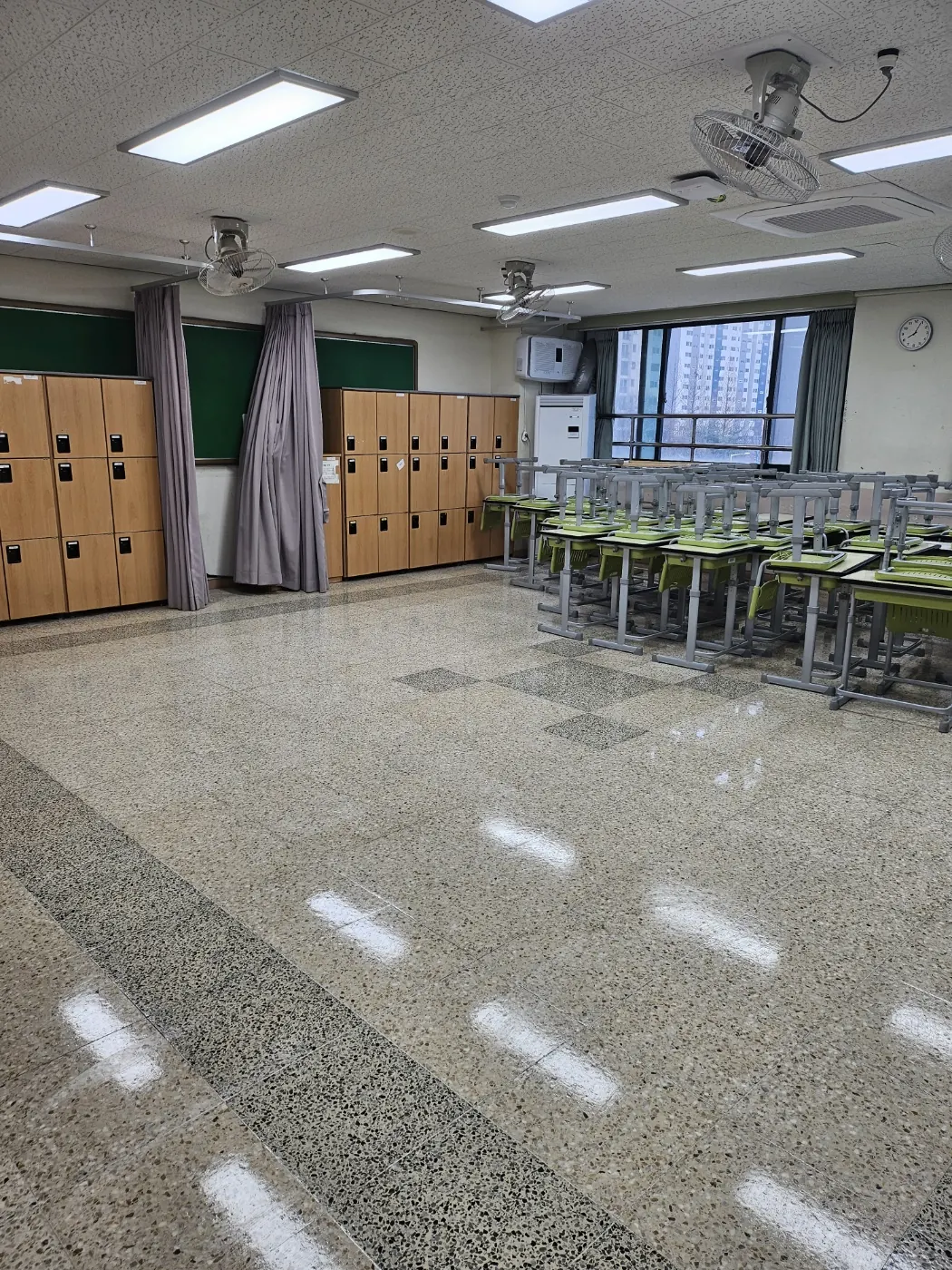 화성 만세구 학교청소 시공 현장 — 교실 마감