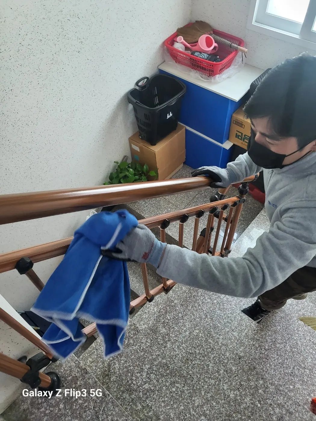 의왕시 계단청소 시공 현장 — 계단 바닥 정리